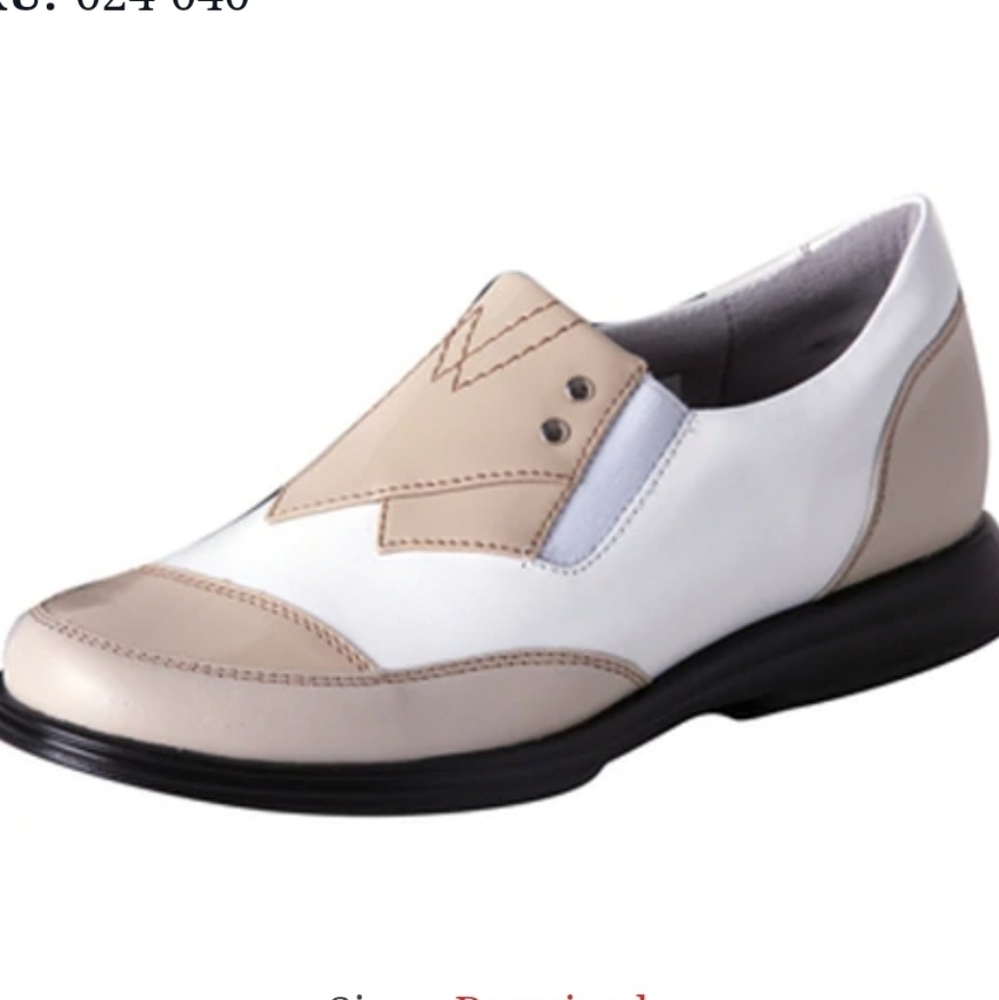 Sandbaggers Pip Golf Shoes in Sand